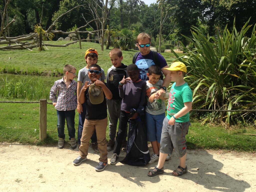 Lutins en forêt * 6 – 11 ans * – 10 ou 19 jours